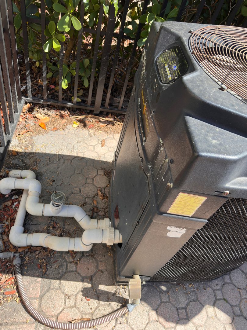 Heat pump, side view on the pad